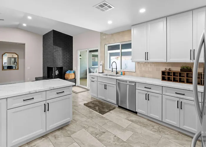4 Bedroom Retreat Pool Dog Friendly Games * Phoenix