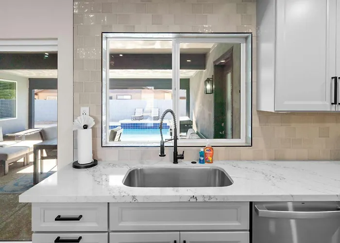 4 Bedroom Retreat Pool Dog Friendly Games * Phoenix