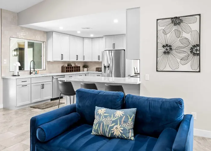 Ferienhaus 4 Bedroom Retreat Pool Dog Friendly Games