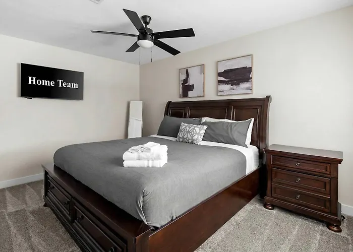 4 Bedroom Retreat Pool Dog Friendly Games